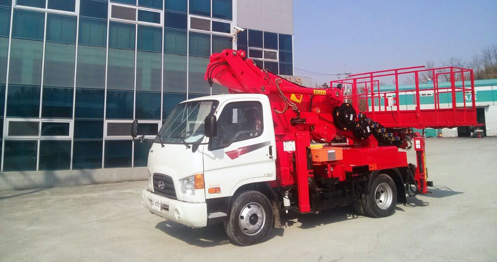 Автовышка АГП 28 м Horyong 280A на базе Hyundai HD-78