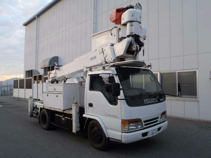 Автовышка АГП 15 м AICHI SH-140 на базе Isuzu Elf