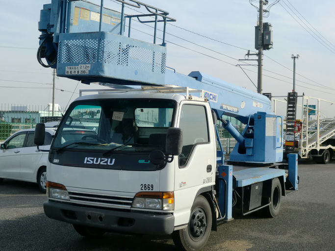 Автовышка АГП 16 м Aichi SJ240 на базе isuzu Elf