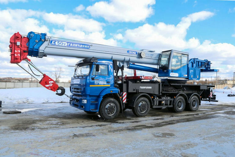 Автокран КС-65713-1 «Галичанин» 50 т стрела 34 метра + 15 метров гусек