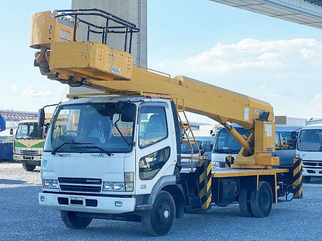 Автовышка АГП 22 м Tadano AT200S на базе Toyota