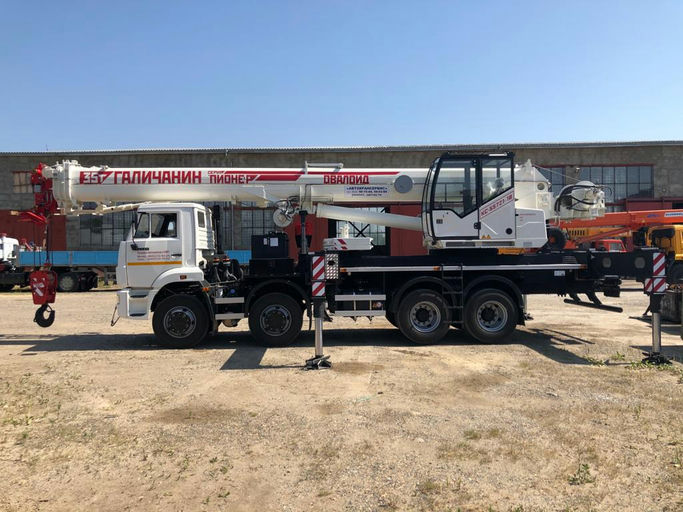 Автокран 35 т 33,5 м Галичанин КС-55721-1В (пионер)