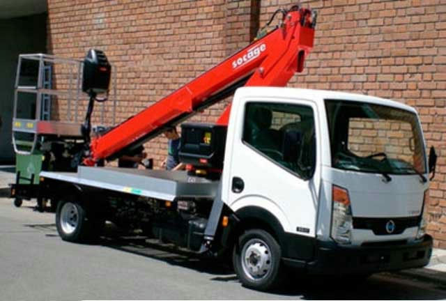 Автовышка SLF F24  АГП 18 м на базе Nissan Cabstar